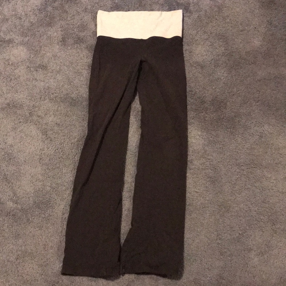 Victoria’s Secret leggings